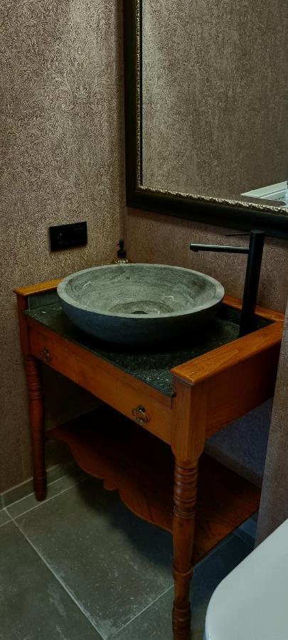 Logies La Chevre Folle - Lodging & Cooking In Style With Shared Kitchen オステンド エクステリア 写真